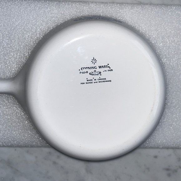 Corning Ware 6.5 inch very small saucepan or egg fryer. - Picture 6 of 11